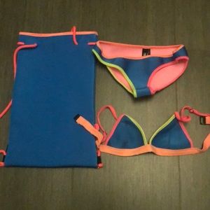 Triangl top and bottom w/ bag